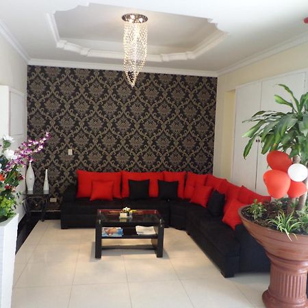 Hotel Flor De Liz Guayaquil Bagian luar foto