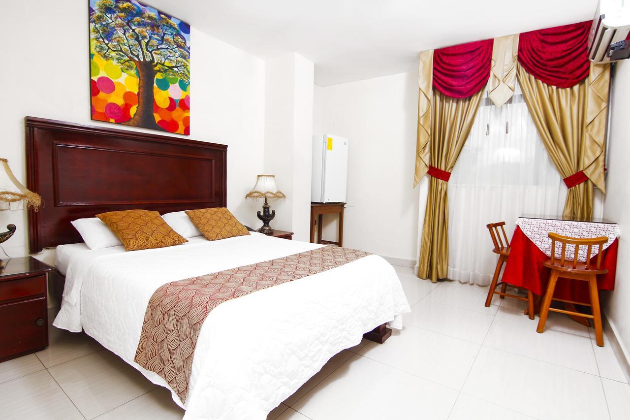 Hotel Flor De Liz Guayaquil Bagian luar foto