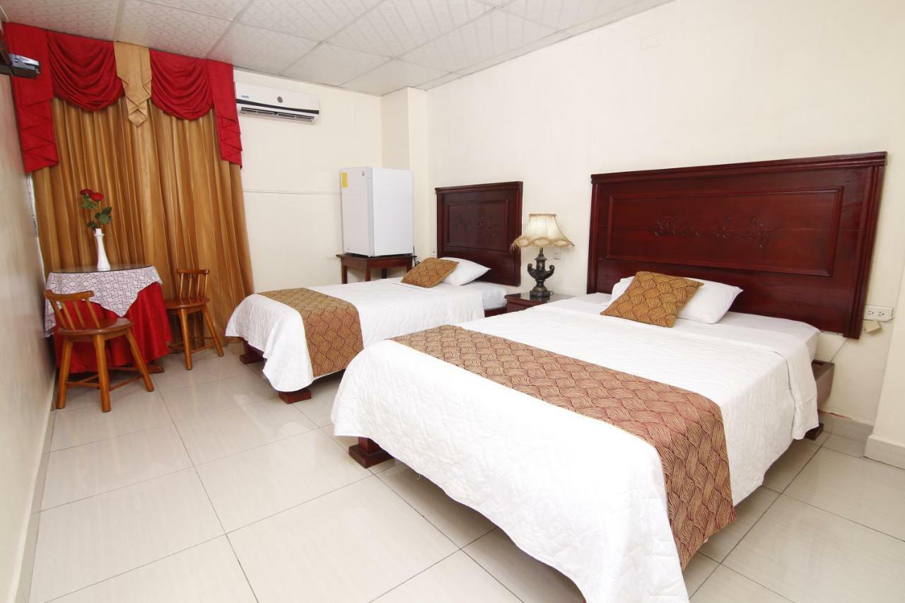 Hotel Flor De Liz Guayaquil Bagian luar foto